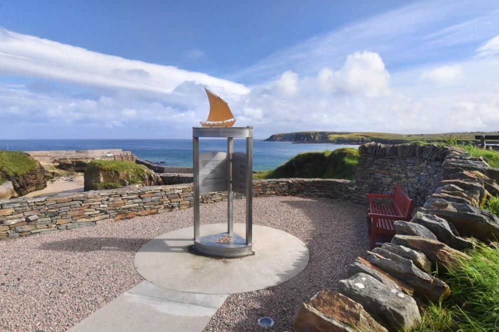 Road End Cottage Port of Ness Exterior foto